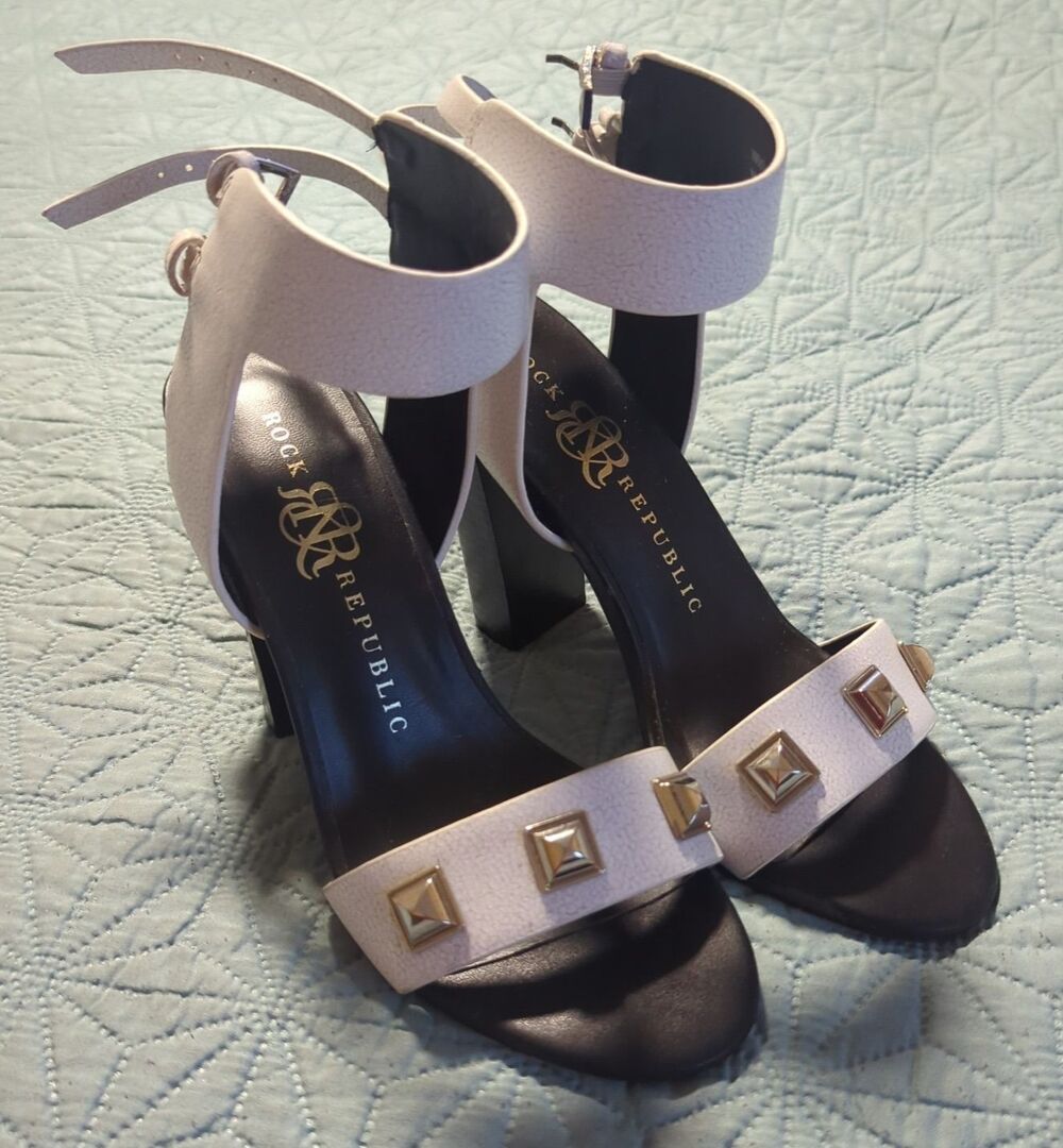 Rock & Republic Women's 4" Heels White Crackle Studded Size 6 Medium